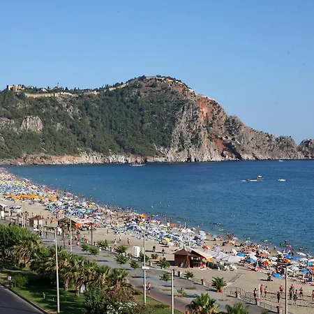 2 Bedrooms Sea View Apartamento